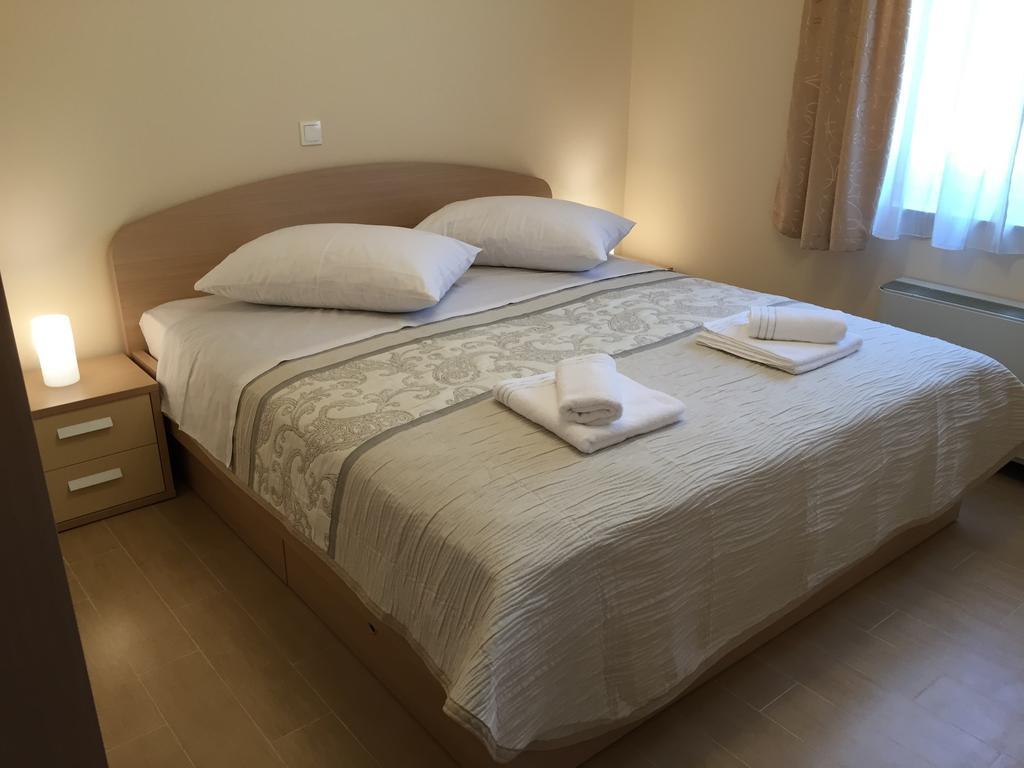 Apartments Sanbrandin Krk Town Oda fotoğraf